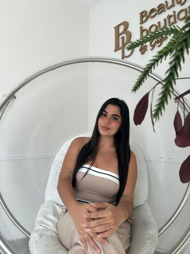 Chica busca chico en Barcelona: Chica busca chico