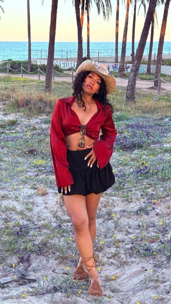 Chica busca chico en Ibiza: 