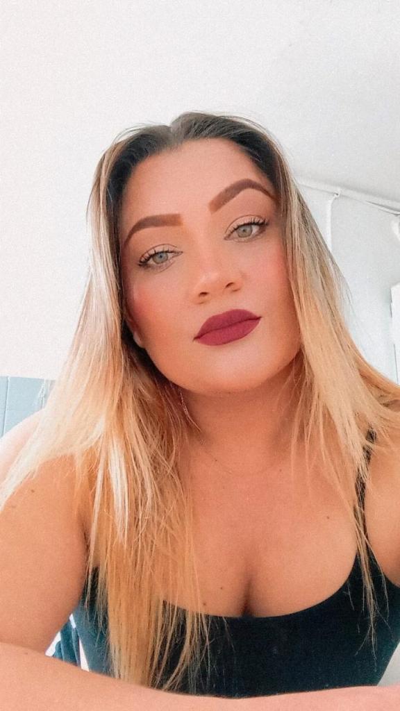 Chica busca chico en Tenerife: 