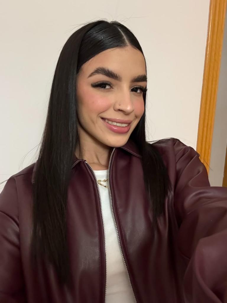 662461430: Chica busca chico en Ibiza