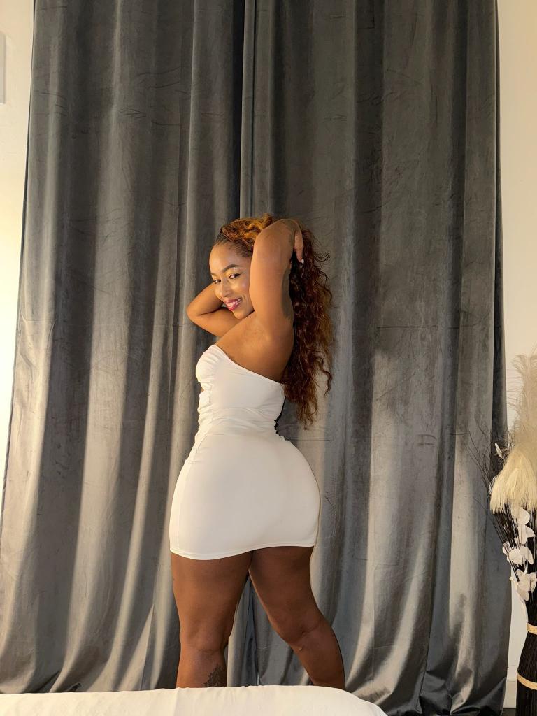 627516379: Chica busca chico en Valencia