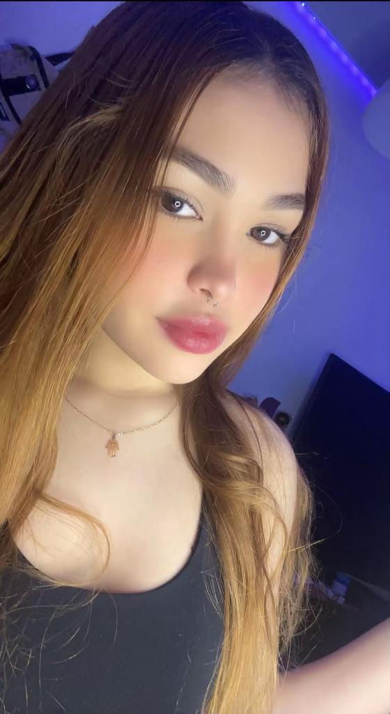 Chica busca chico en Málaga: Chica busca chico