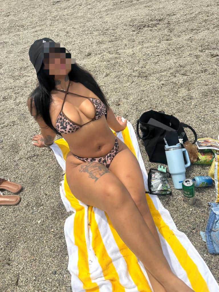 Chica busca chico en Almería: Chica busca chico