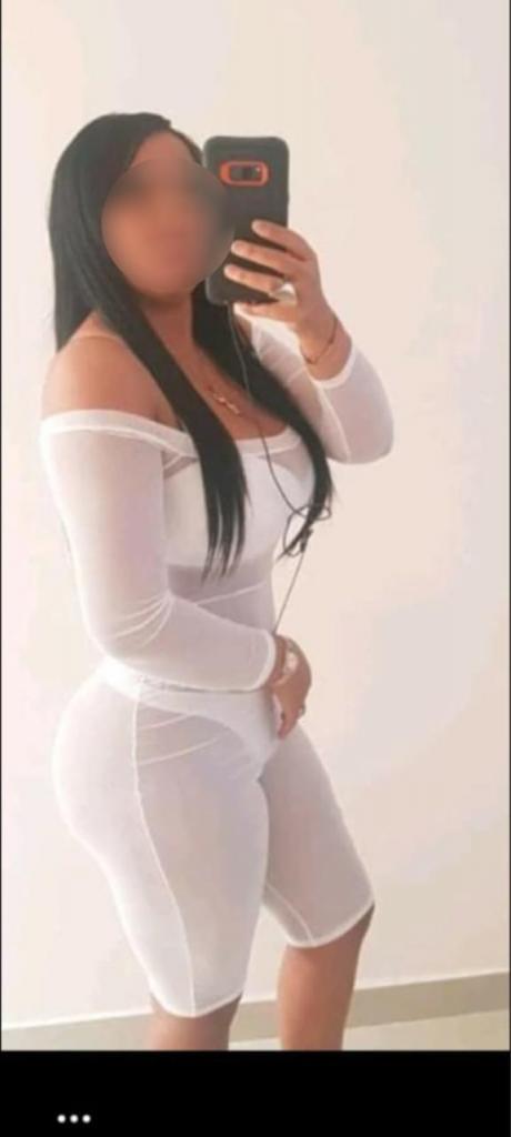 Chica busca chico en La Coruña: Chica busca chico