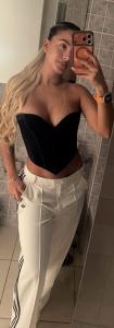 612273970: Chica busca chico en Ibiza
