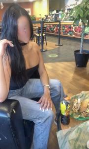 617914733: Chica busca chico en Sevilla