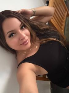 672828344: Chica busca chico en Valencia
