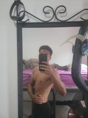 613735758: Chico busca chica en Tenerife