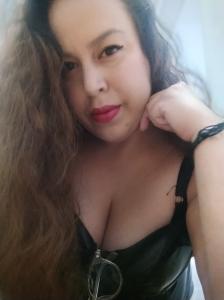 641746077: Chica busca chico en Madrid