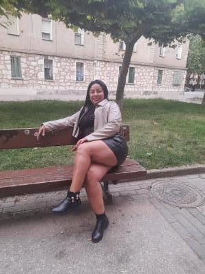 745055570: Chica busca chico en Burgos
