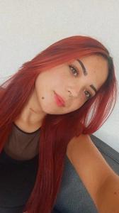695487949: Chica busca chico en Sevilla