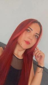 695487949: Chica busca chico en Sevilla