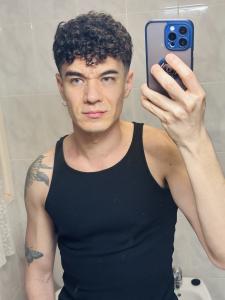 612214820: Chico busca chica en Guipúzcoa