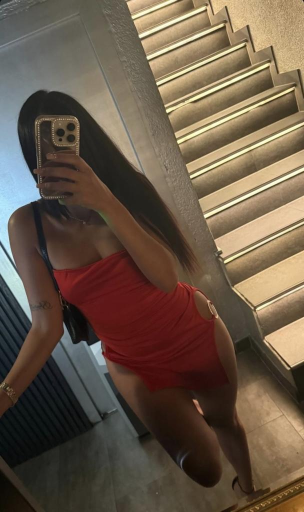 Chica busca chico en Sevilla: 