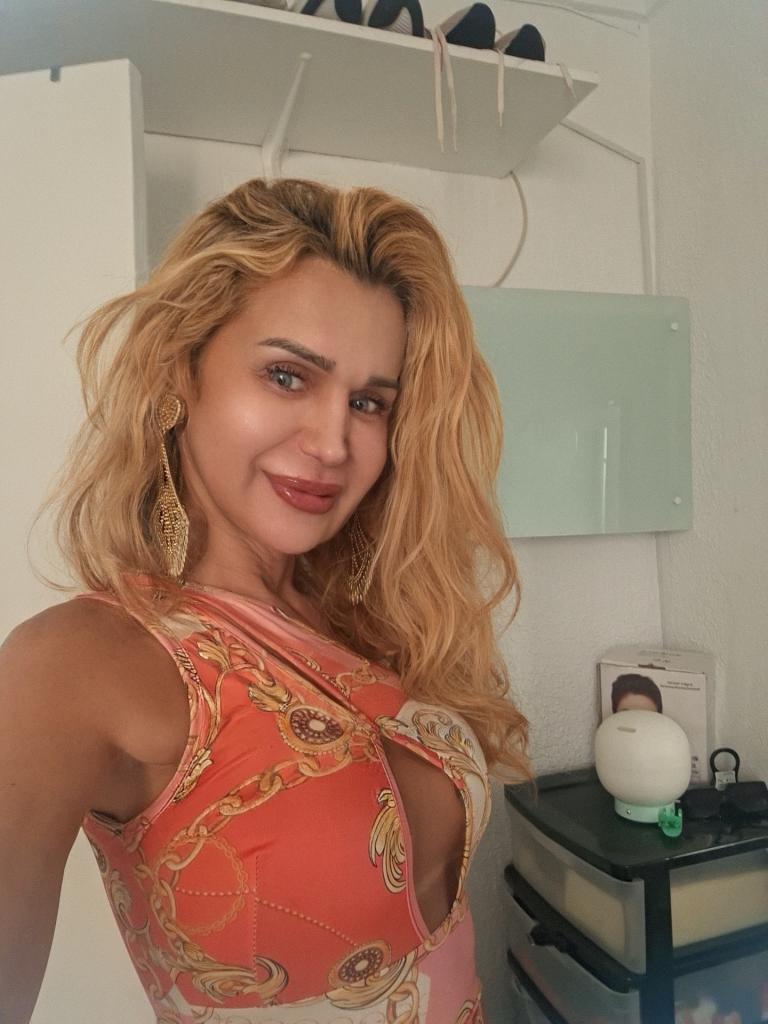 Travesti en Alicante: Transexuales y Travestis