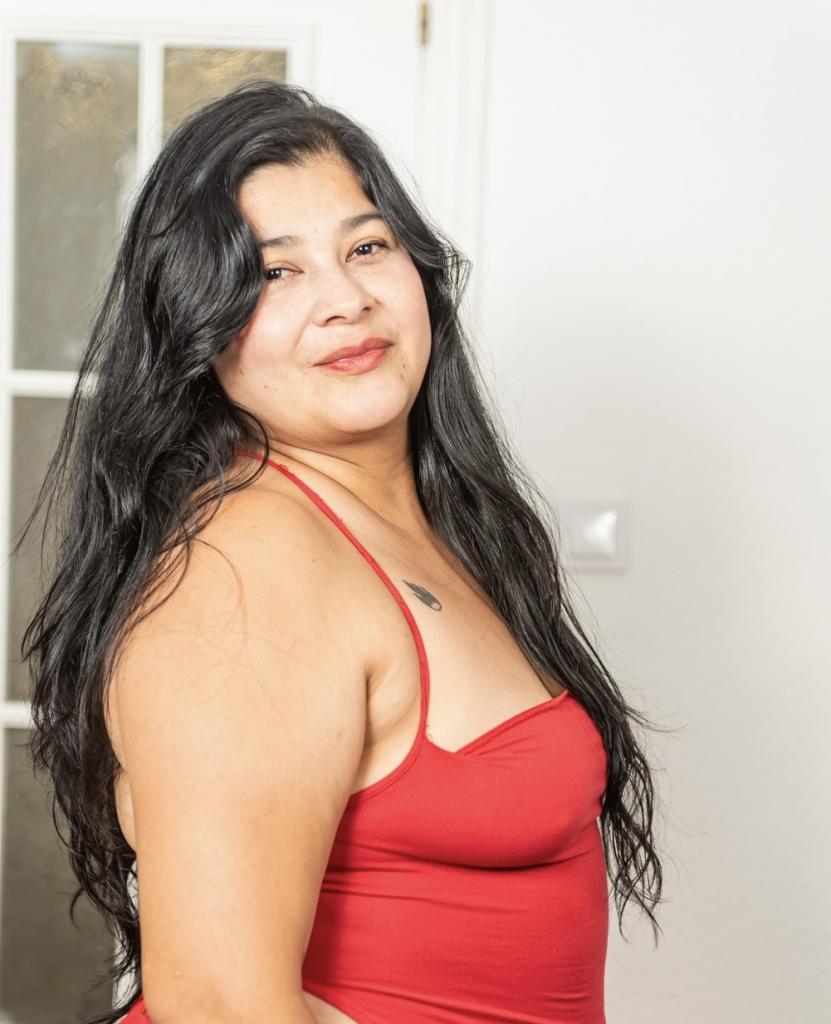 Chica busca chico en Alicante: Chica busca chico