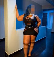 607369647: Chica busca chico en Navarra