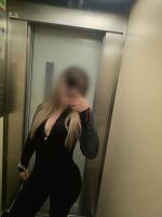 697249945: Chica busca chico en Barcelona
