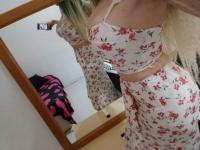 644458477: Chica busca chico en Barcelona