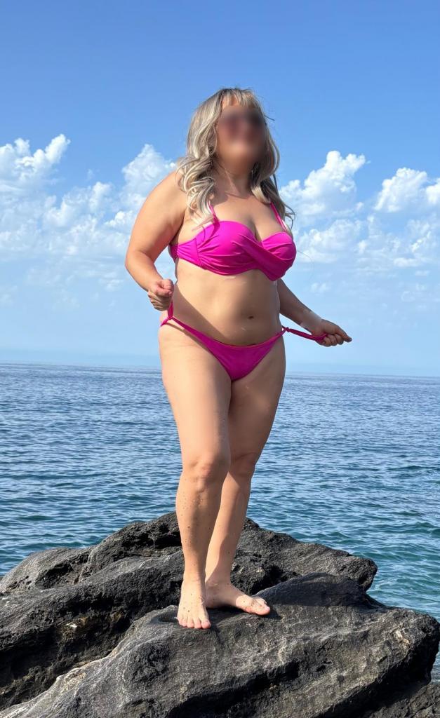 692429990: Chica busca chico en Almería