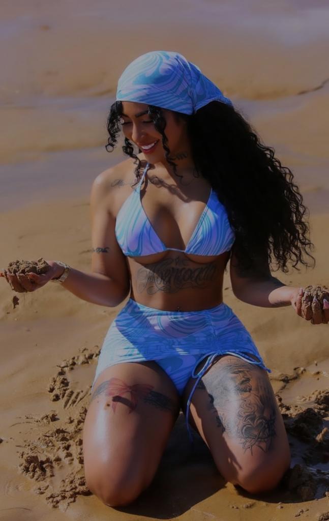 Chica busca chico en Almería: Chica busca chico