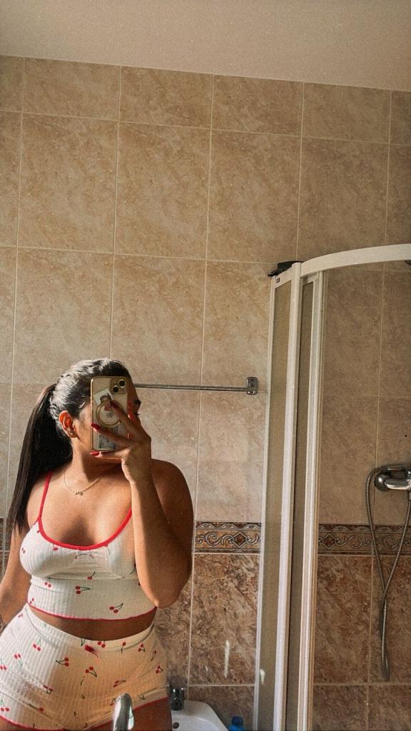 Chica busca chico en Almería: 