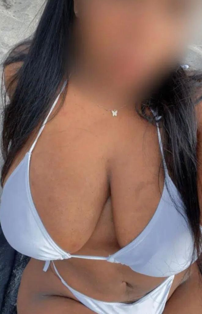Chica busca chico en Almería: 