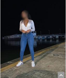 610095322: Chica busca chico en Sevilla