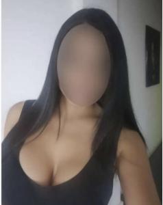 664605967: Chica busca chico en Cádiz
