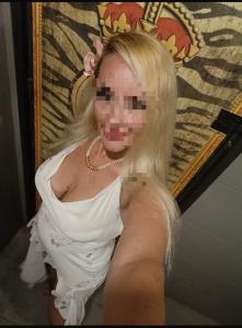 Chica busca chico en Cádiz: 