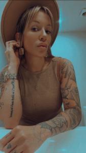 694283874: Chica busca chico en Gerona