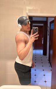 662421374: Chico busca chica en Zaragoza