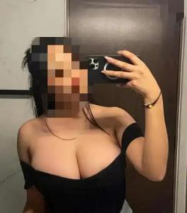 617448244: Chica busca chico en Orense