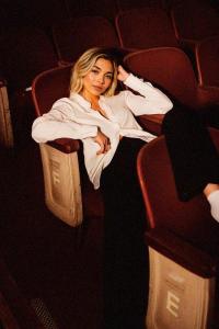 632953614: Chica busca chico en Navarra