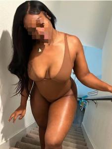 Chica busca chico en Cádiz: 