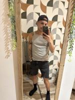 664403802: Chico busca chica en Valencia