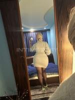 637828903: Chica busca chico en Barcelona