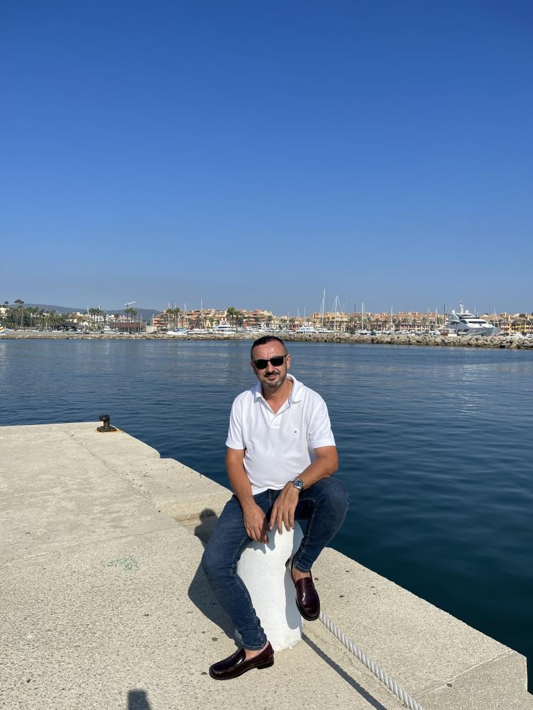 699913855: Chico busca chica en Málaga