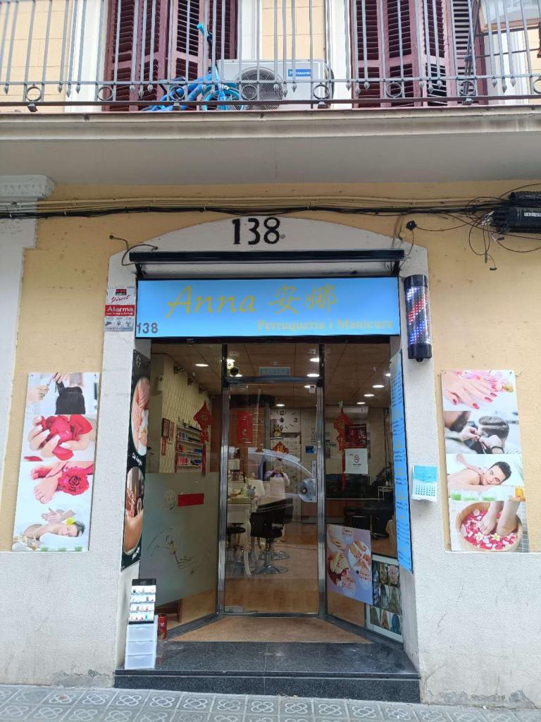 Chica busca chico en Barcelona: 