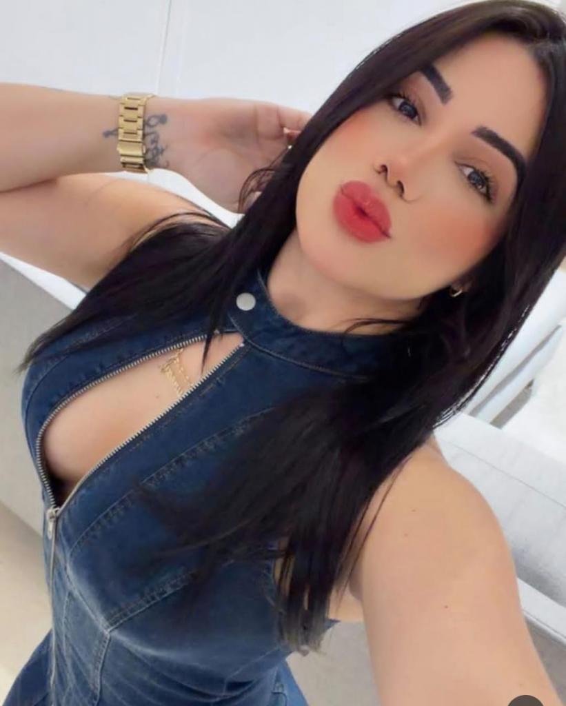 Chica busca chico en Tenerife: 