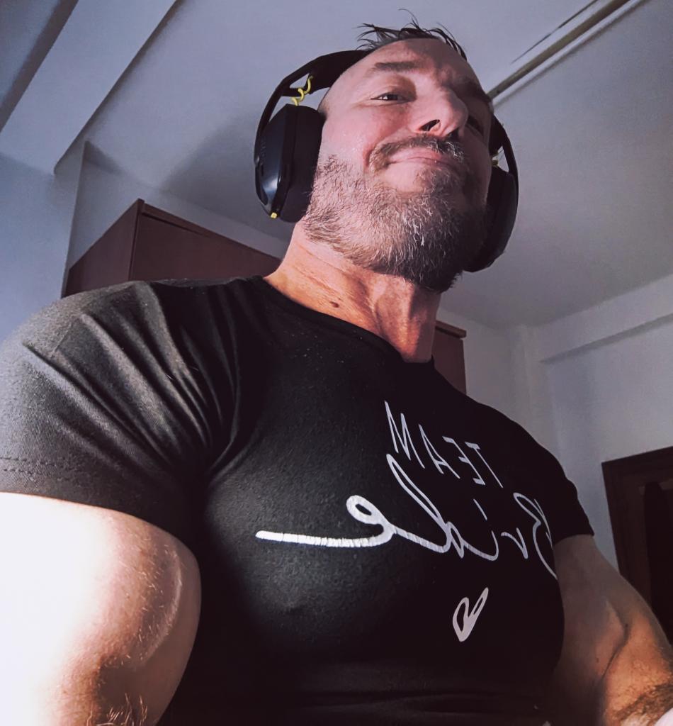 Chico busca chica en Valencia: 