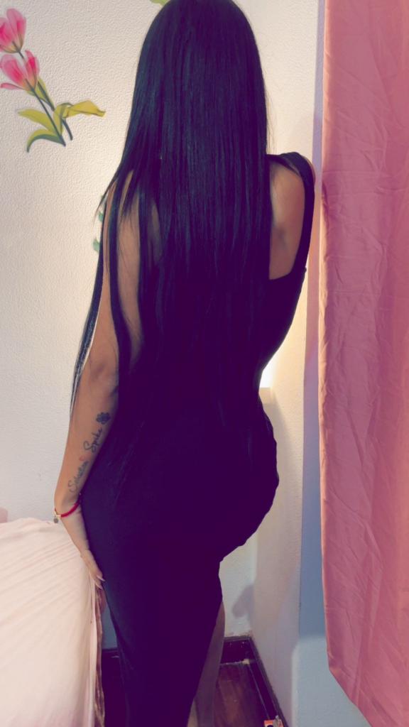 631941598: Chica busca chico en La Coruña