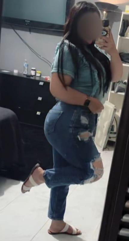 633970294: Chica busca chico en León