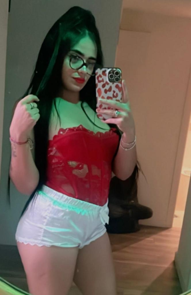 Chica busca chico en Murcia: 