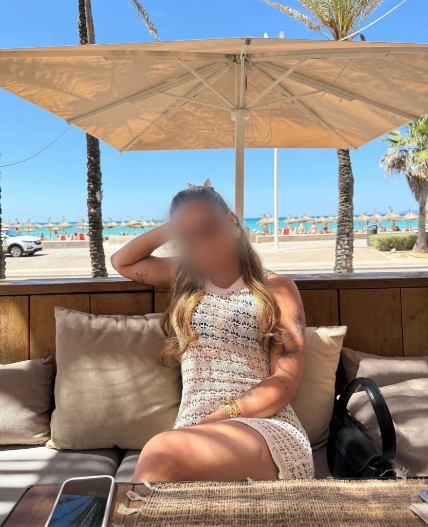 643466340: Chica busca chico en Granada