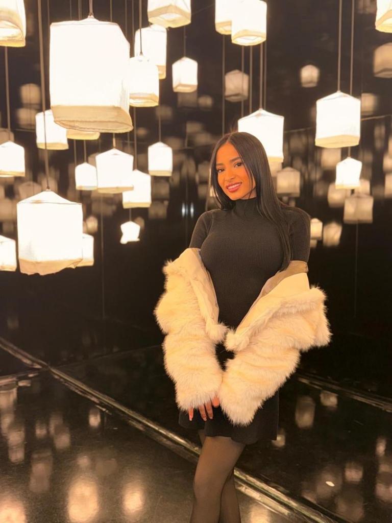 Chica busca chico en Ibiza: 