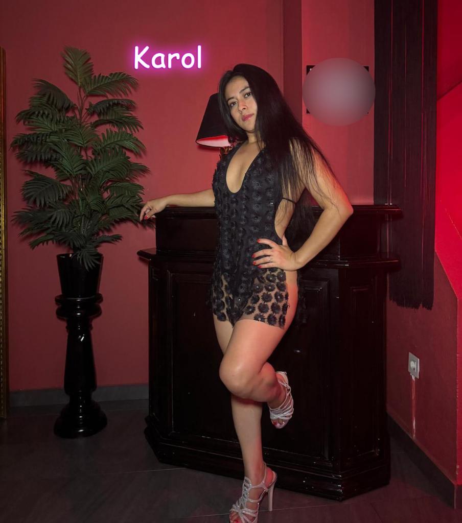 Chica busca chico en Huelva: 