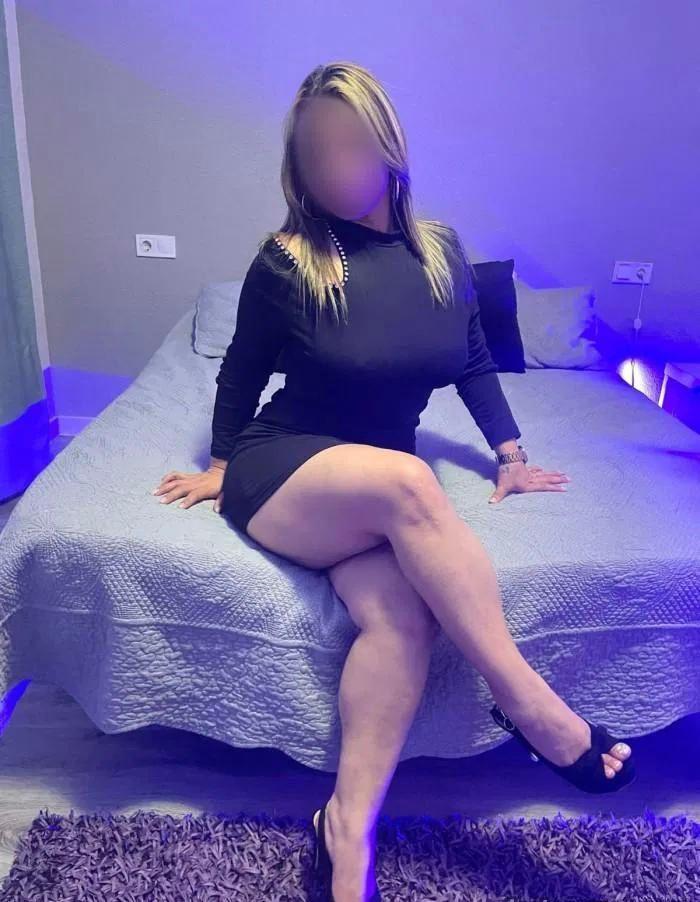 631331478: Chica busca chico en Salamanca