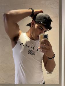 617950806: Chico busca chica en Granada