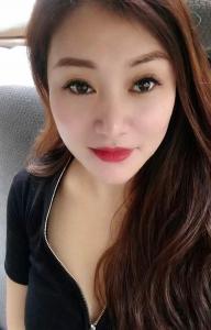 669547079: Chica busca chico en Gerona